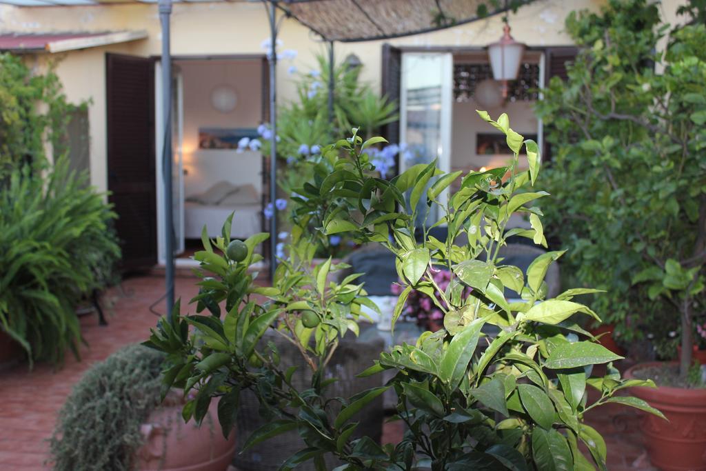 Terrazza Duomo Bed and Breakfast Napels Buitenkant foto