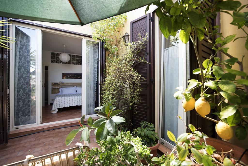 Terrazza Duomo Bed and Breakfast Napels Buitenkant foto